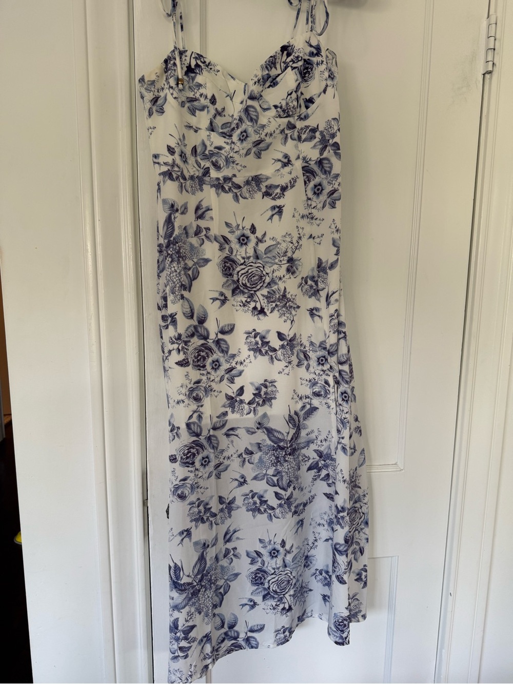 Petal & Pup White and Blue Floral Tie-Shoulder Midi Dress - Picture 2 of 8
